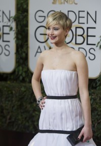 Jennifer-Lawrence---71st-Golden-Globe-Arrivals-44.md.jpg