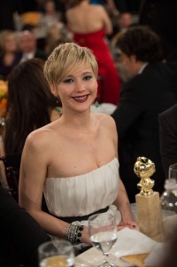 Jennifer-Lawrence---71st-Golden-Globe-Press-Room-02.md.jpg