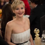 Jennifer-Lawrence---71st-Golden-Globe-Press-Room-02