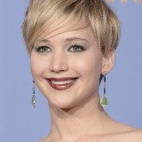 Jennifer-Lawrence---71st-Golden-Globe-Press-Room-13