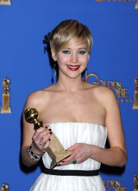 Jennifer-Lawrence---71st-Golden-Globe-Press-Room-27.md.jpg