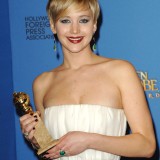 Jennifer-Lawrence---71st-Golden-Globe-Press-Room-40