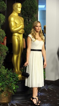 Jennifer-Lawrence---83rd-Academy-Awards-Nominees-Luncheon-09.md.jpg