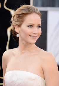 Jennifer-Lawrence---85th-Academy-Award-Arrivals-05.md.jpg