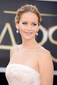Jennifer-Lawrence---85th-Academy-Award-Arrivals-06.md.jpg