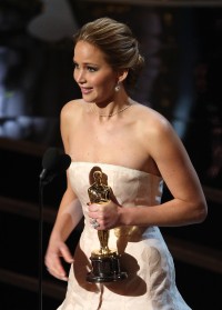 Jennifer-Lawrence---85th-Academy-Award-Show-40.md.jpg