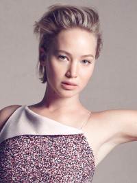 Jennifer-Lawrence---Christian-Dior-Photoshoot---03.md.jpg