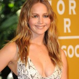 Jennifer-Lawrence---Hollywood-FPA-2012-Luncheon-022