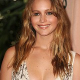 Jennifer-Lawrence---Hollywood-FPA-2012-Luncheon-046