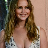 Jennifer-Lawrence---Hollywood-FPA-2012-Luncheon-050