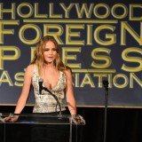 Jennifer-Lawrence---Hollywood-FPA-2012-Luncheon-111
