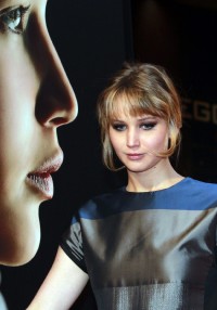 Jennifer-Lawrence---Hunger-Games-Fans-Event-in-Madrid-34.md.jpg