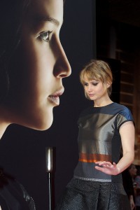 Jennifer-Lawrence---Hunger-Games-Fans-Event-in-Madrid-36.md.jpg