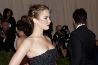 Jennifer-Lawrence---PUNK-Chaos-To-Couture-CIG-08.md.jpg