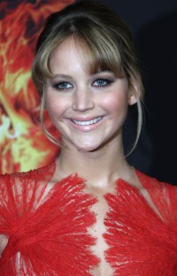 Jennifer-Lawrence---The-Hunger-Games-Germany-Premiere-06.md.jpg