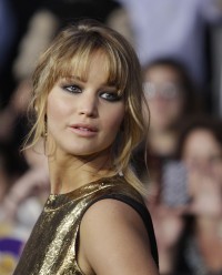 Jennifer-Lawrence---The-Hunger-Games-LA-Premiere-31.md.jpg