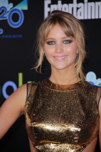 Jennifer-Lawrence---The-Hunger-Games-LA-Premiere-40.md.jpg