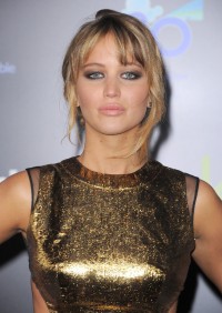 Jennifer-Lawrence---The-Hunger-Games-LA-Premiere-72.md.jpg