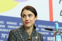 Margaret-Qualley---Berlinale-2020---My-Salinger-Year-Photocall-33.md.jpg