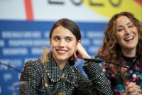 Margaret-Qualley---Berlinale-2020---My-Salinger-Year-Photocall-37.md.jpg