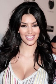 Kim-Kardashian---Premiere-Of-Somebody-Help-Me-11.md.jpg