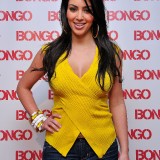 Bongo-Spokesperson-Kim-Kardashian-at-LA-Market-02