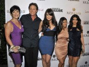 HPNOTIQ Hosts Keeping Up With The Kardashians Season 2 24