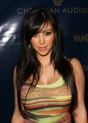 Kim-Kardashian---Christian-Audigier-Store-Grand-Opening-02.md.jpg