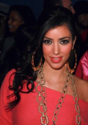 Kim-Kardashian---Claudia-Jordans-Birthday-Party-12.md.jpg