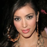 Kim-Kardashian---Claudia-Jordans-Birthday-Party-14