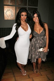 Kim-Kardashian---House-of-Hype-Pre-Grammy-Party-18.md.jpg