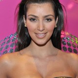 Kim-Kardashian---MAC-Presents-Heatherette-03