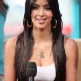 Kim-Kardashian---MTV-TRL-2008---13