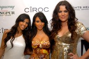 Kim-Kardashian---New-Years-Eve-Celebration-at-Mansion-Nightclub-01.md.jpg