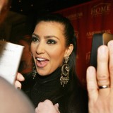 Kim-Kardashian---Opening-of-Home-St-Louis-09