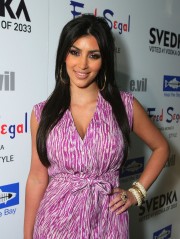 Kim-Kardashian---SVEDKAs-evil-T-Shirt-Launch-03.md.jpg