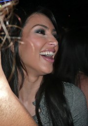 Kim-Kardashian-Hosting-The-Chloe-Lane-5th-Year-Anniversary-Party-14.md.jpg