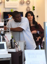 Kim Kardashian and Reggie Bush Holiday Shopping In Beverly Hills 02