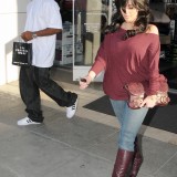Kim-Kardashian-and-Reggie-Bush-Holiday-Shopping-In-Beverly-Hills-08