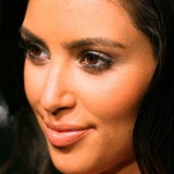 Kim-Kardashian---Launch-Party-For-The-New-BlackBerry-8330-Pink-Curve-10