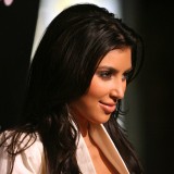 Kim-Kardashian---Launch-Party-For-The-New-BlackBerry-8330-Pink-Curve-12
