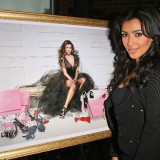 Kim-Kardashian-at-ShoeDazzle-17