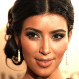 Kim-Kardashian---14th-Annual-Make-A-Wish-Ball-04