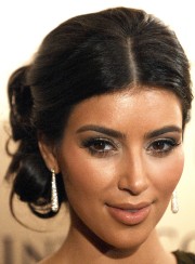 Kim Kardashian 14th Annual Make A Wish Ball 05