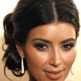 Kim-Kardashian---14th-Annual-Make-A-Wish-Ball-05