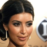 Kim-Kardashian---14th-Annual-Make-A-Wish-Ball-06