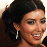 Kim-Kardashian---14th-Annual-Make-A-Wish-Ball-09