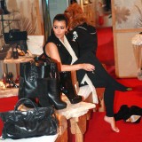 Kim-Kardashian---Shopping-In-Beverly-Hills-on-December-2008-14