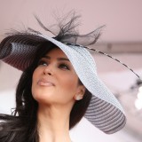 Kim-Kardashian---135th-Kentucky-Derby-07