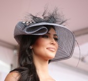 Kim-Kardashian---135th-Kentucky-Derby-09.md.jpg
